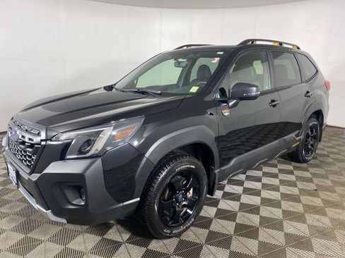 Certified 2025 Subaru Forester Wilderness AWD/4WD image 11
