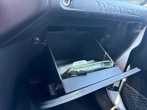Used 2021 Jeep Wrangler Unlimited Sport AWD/4WD image 30