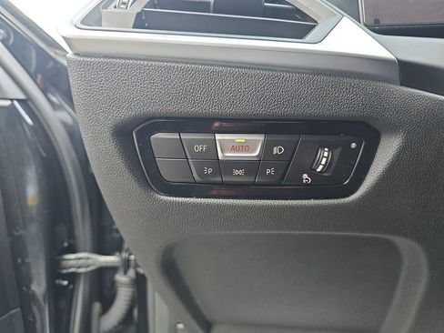 Used 2023 BMW 330i xDrive Sedan w/ Premium Package image 30