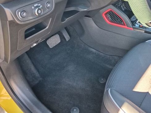 Used 2023 Chevrolet TrailBlazer RS w/ Sun and Liftgate Package image 23