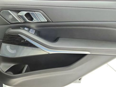 Used 2023 BMW X7 M60i w/ Executive Package image 28