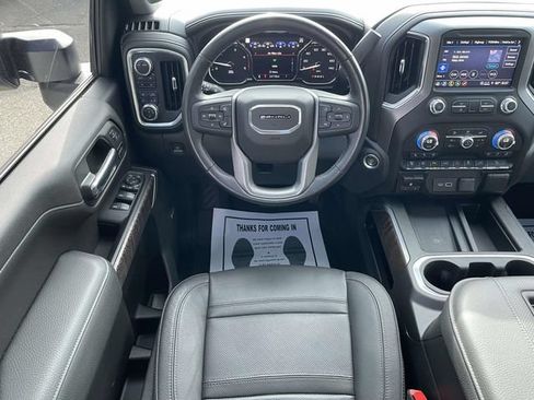 Used 2022 GMC Sierra 3500 Denali w/ Denali Ultimate Package AWD/4WD image 11