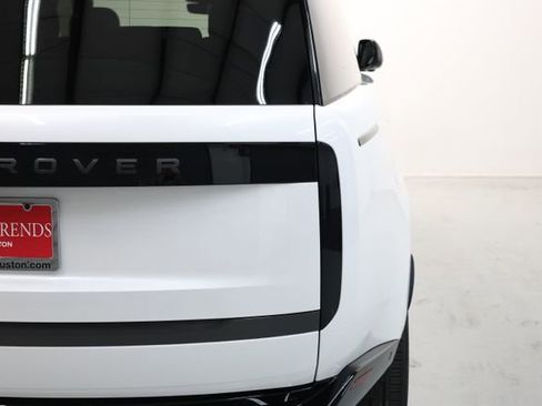 Used 2025 Land Rover Range Rover Long Wheelbase SE AWD/4WD image 74