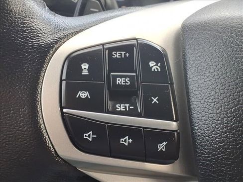 Certified 2021 Ford Explorer XLT w/ Equipment Group 202A image 29