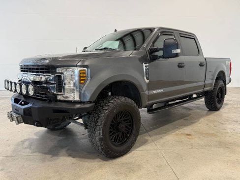 Used 2019 Ford F250 XLT w/ FX4 Off-Road Package image 1
