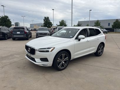 Used 2021 Volvo XC60 T5 Momentum w/ Premium Package