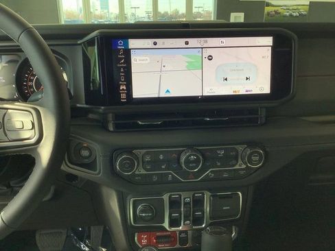 New 2026 Jeep Gladiator Mojave image 16