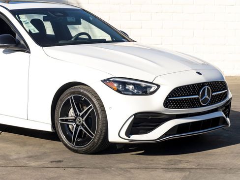 Used 2024 Mercedes-Benz C 300 Sedan image 3