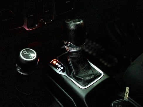 Used 2021 Jeep Wrangler Unlimited Sport image 17