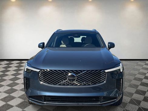 New 2026 Volvo XC90 B6 Plus w/ Protection Package Premier image 8