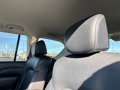 Used 2024 INFINITI QX80 Luxe image 28