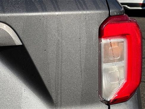 Used 2022 Ford Explorer XLT w/ Equipment Group 202A image 52
