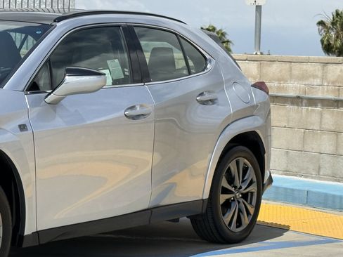 Certified 2024 Lexus UX 250h F Sport FWD image 8