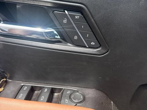 Used 2026 GMC Canyon AT4 w/ AT4 Premium Package AWD/4WD image 3
