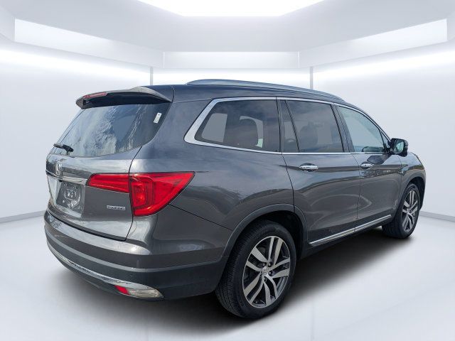 Used 2017 Honda Pilot Touring image 3