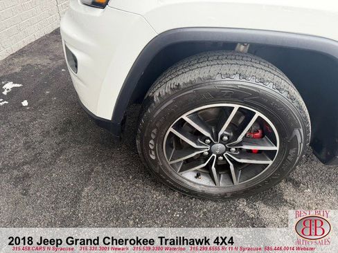 Used 2018 Jeep Grand Cherokee Trailhawk image 9