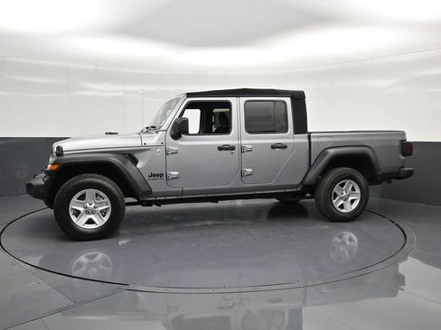 Used 2020 Jeep Gladiator Sport w/ Quick Order Package 24S AWD/4WD image 7