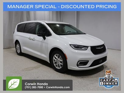Used 2024 Chrysler Pacifica Touring-L