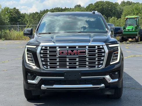 Used 2025 GMC Yukon XL Denali AWD/4WD image 48