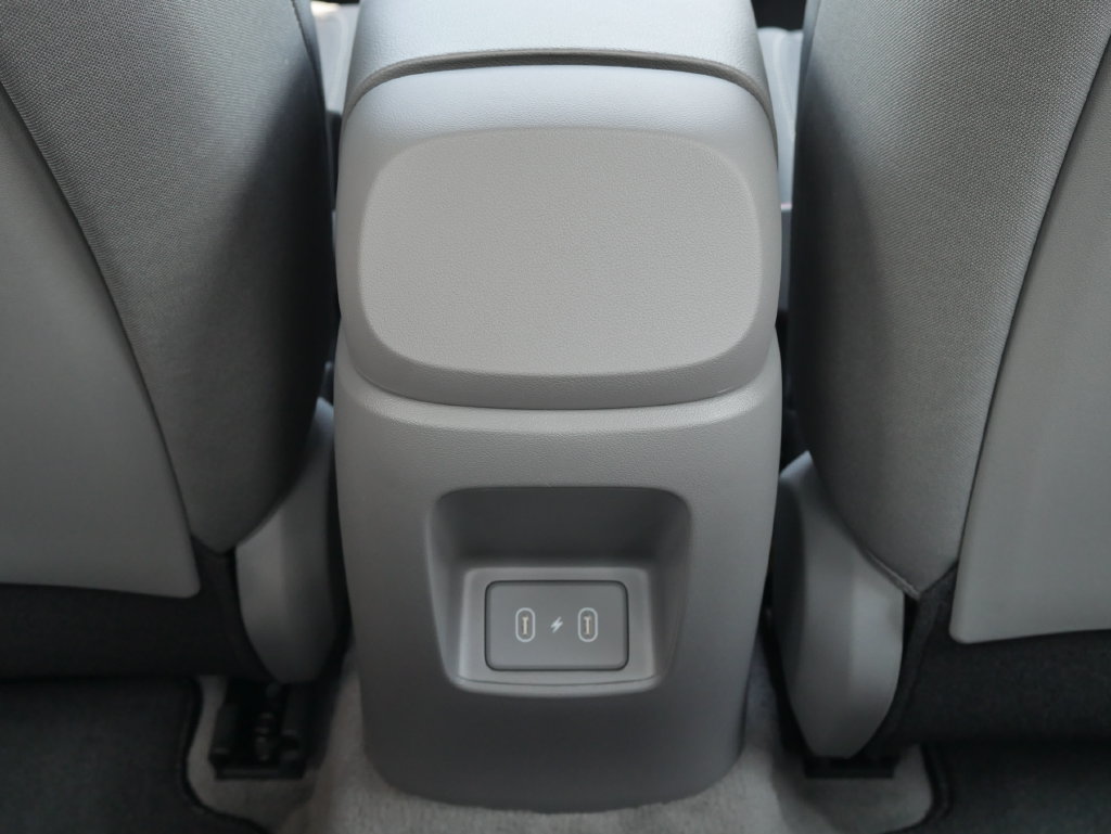 New 2026 Hyundai Elantra SEL FWD image 27