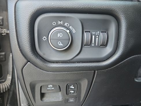 Used 2021 RAM 1500 Laramie w/ Laramie Southwest Edition AWD/4WD image 28
