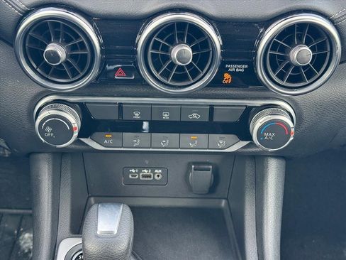 Used 2023 Nissan Sentra SV image 16