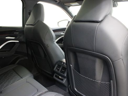 New 2026 Audi SQ5 Premium Plus image 21