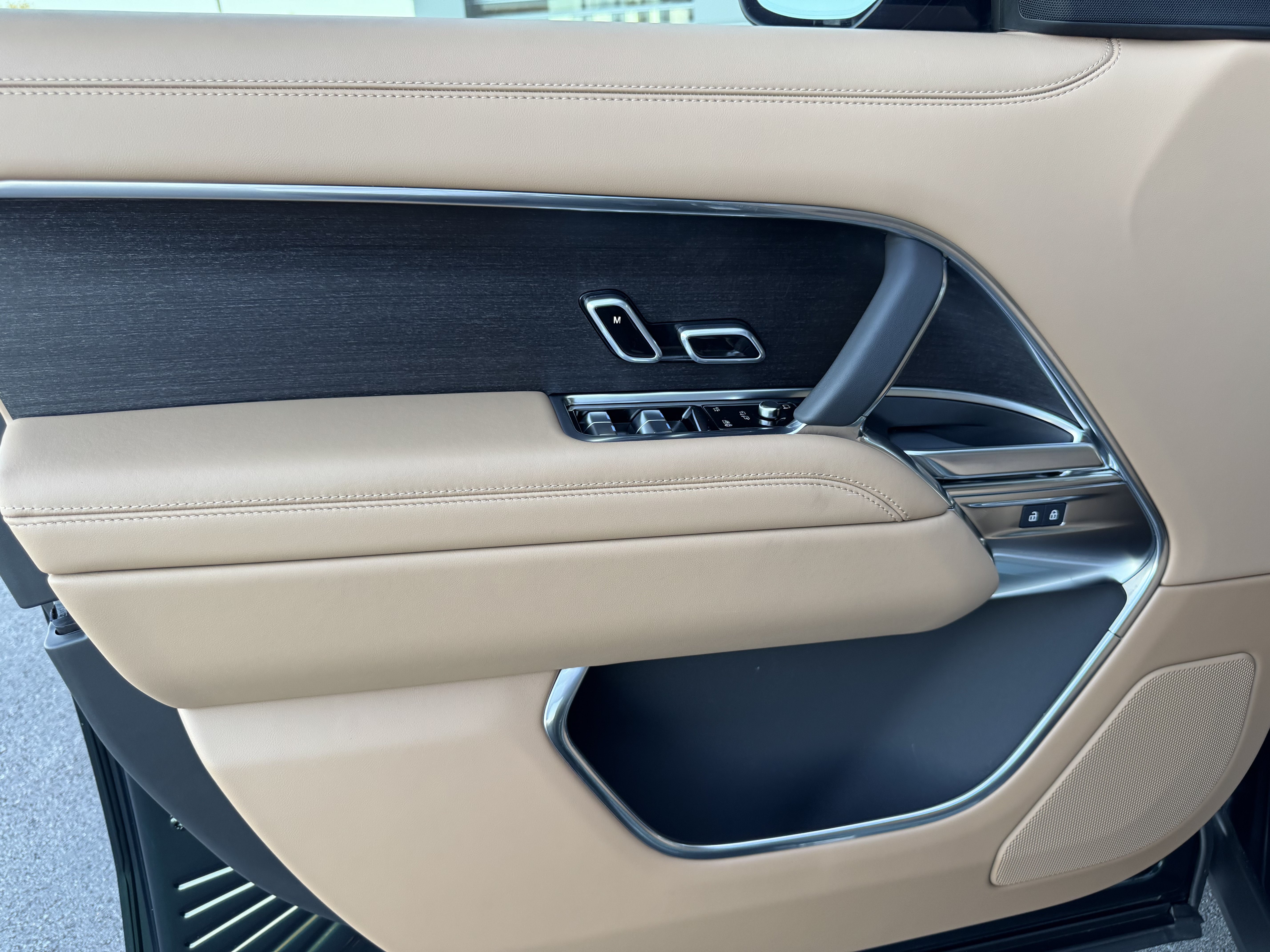New 2027 Land Rover Range Rover SE AWD/4WD image 10