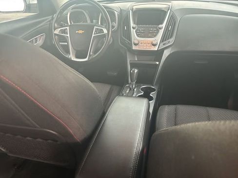 Used 2017 Chevrolet Equinox LT w/ Convenience Package image 36