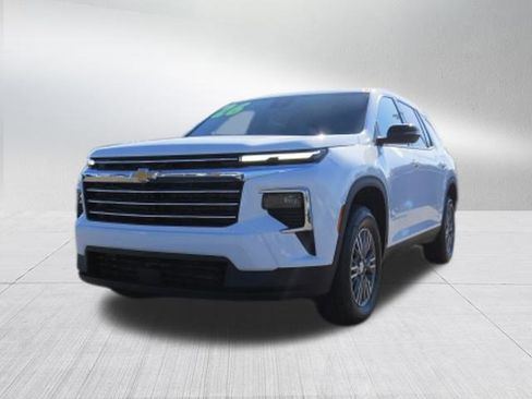 New 2026 Chevrolet Traverse LT w/ Driver Confidence Package image 7