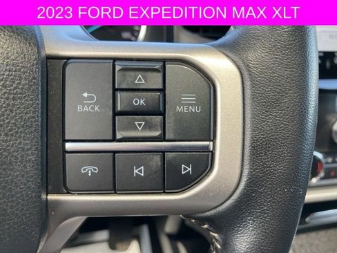 Used 2022 Ford Expedition Max XLT image 36