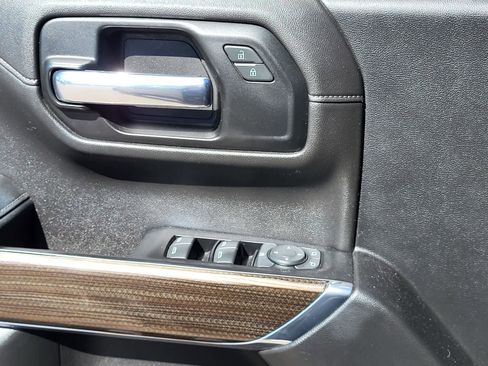 Used 2019 Chevrolet Silverado 1500 LT Trail Boss AWD/4WD image 15