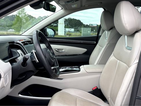 Used 2024 Hyundai Tucson Limited image 12