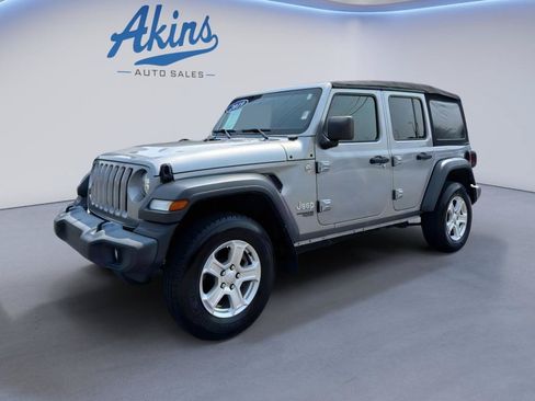 Used 2019 Jeep Wrangler Unlimited Sport S AWD/4WD image 3