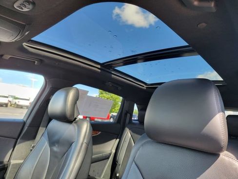 Used 2019 Lincoln Nautilus Reserve AWD/4WD image 4