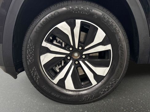 New 2026 Volkswagen Atlas SE image 9