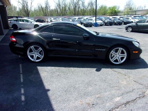 Used 2009 Mercedes-Benz SL 550 image 4