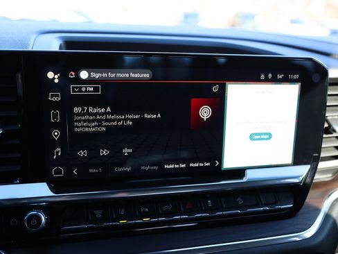 Used 2025 GMC Sierra 2500 SLT w/ SLT Premium Package image 26