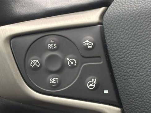 Used 2023 GMC Acadia Denali w/ Black Diamond Edition FWD image 11