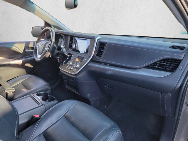 Used 2015 Toyota Sienna SE FWD image 26
