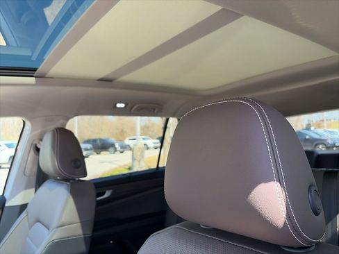 New 2026 Volkswagen Atlas SEL AWD/4WD image 22