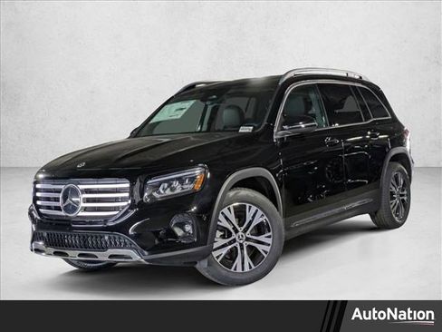 New 2025 Mercedes-Benz GLB 250 image 1