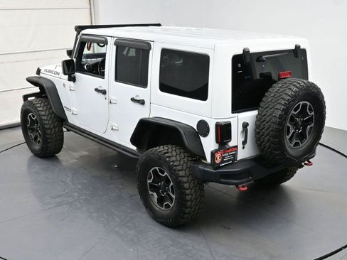 Used 2017 Jeep Wrangler Unlimited Rubicon AWD/4WD image 34