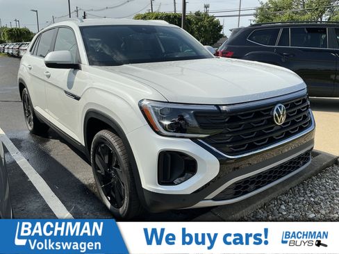 New 2026 Volkswagen Atlas Cross Sport SE AWD/4WD image 1