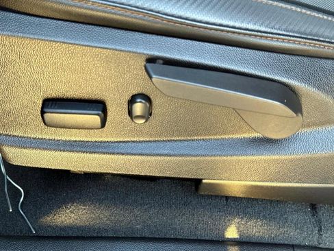 Used 2022 GMC Canyon AT4 w/ Trailering Package image 18