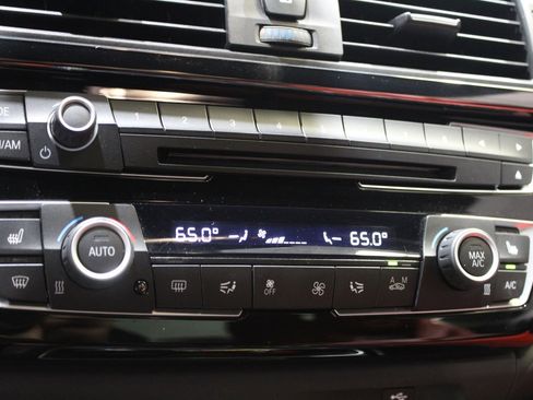 Used 2019 BMW M4 Convertible w/ Executive Package image 32