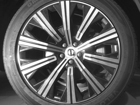 Certified 2023 Volvo XC90 B6 Plus w/ Protection Package Premier AWD/4WD image 24