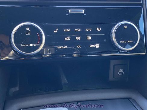 Used 2022 Land Rover Discovery HSE R-Dynamic image 31