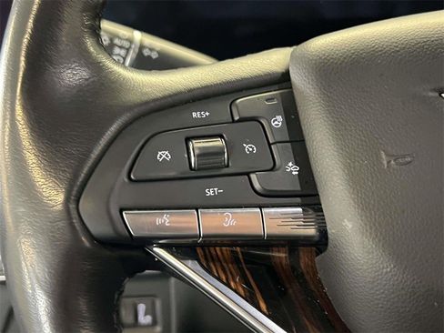 Certified 2023 Cadillac Escalade ESV Luxury image 24