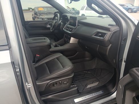 Used 2024 Chevrolet Tahoe Z71 w/ Luxury Package AWD/4WD image 23